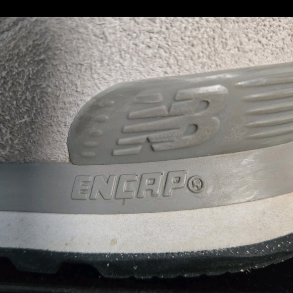 New Balance 574 ML574EVW GREY Suede GOOD Used Condition EUC M 9 W 10.5 - Picture 6 of 8